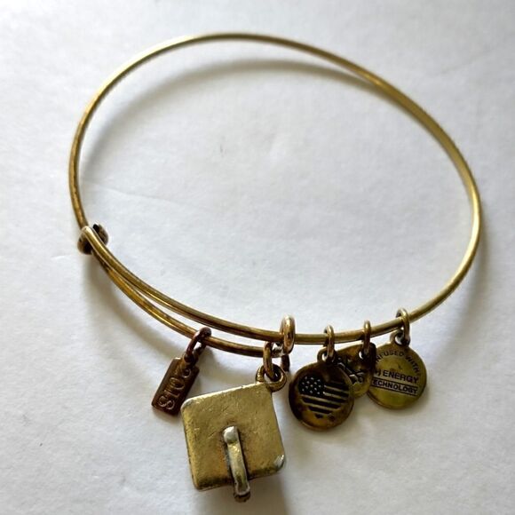 Alex and Ani Graduation Cap Bracelet Bangle Gold Tone Expandable Charm 2018. - Picture 7 of 9